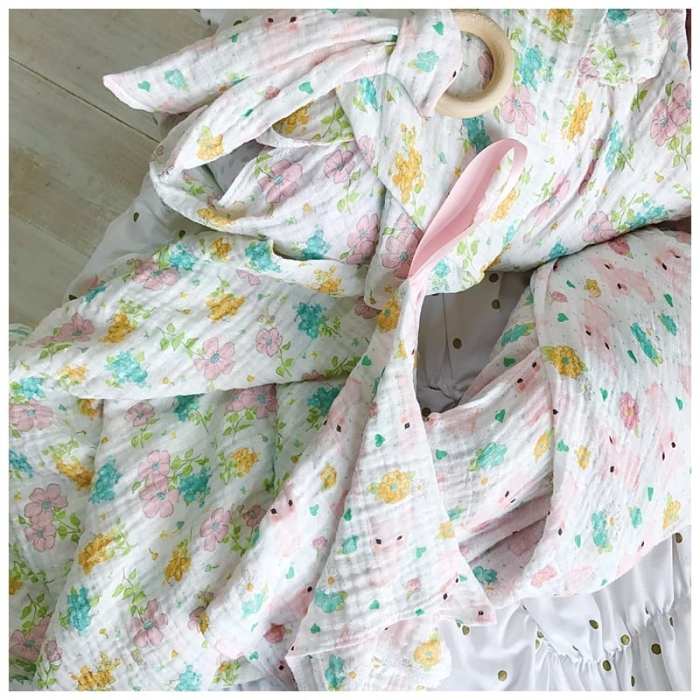 How to make a swaddle blanket