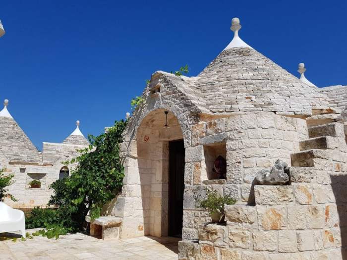 How to get to puglia italy