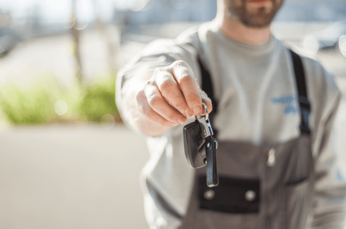 Can i insure my girlfriends car
