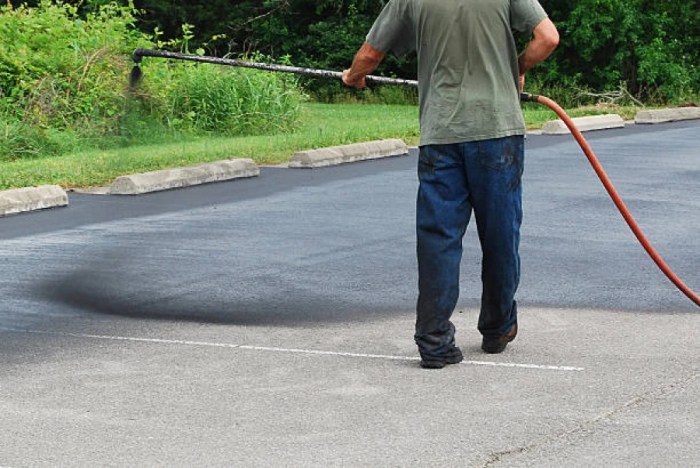 How Lengthy Does Driveway Sealcoating Take to Dry?