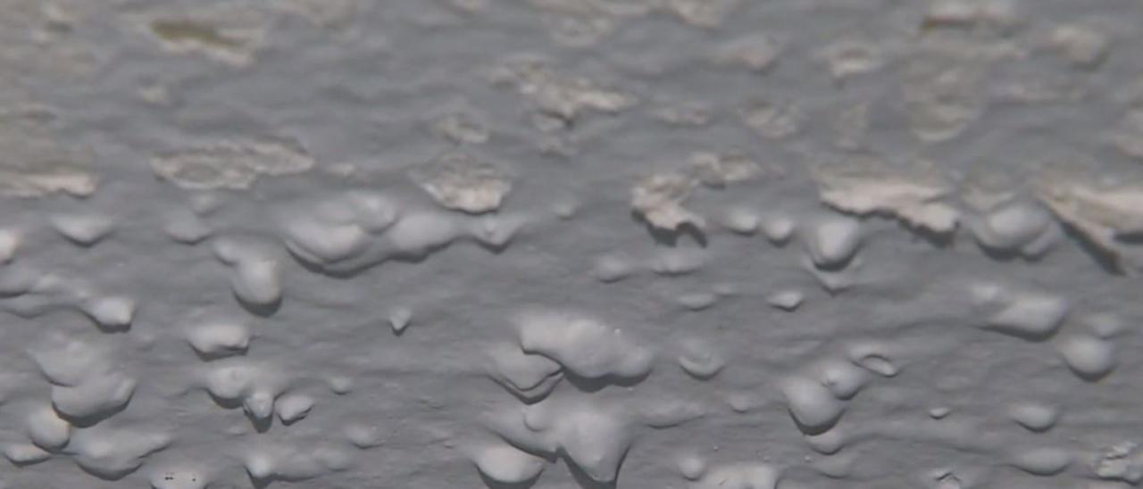 Asbestos ceiling popcorn shelly lighting may How to tell if popcorn ceiling contains asbestos