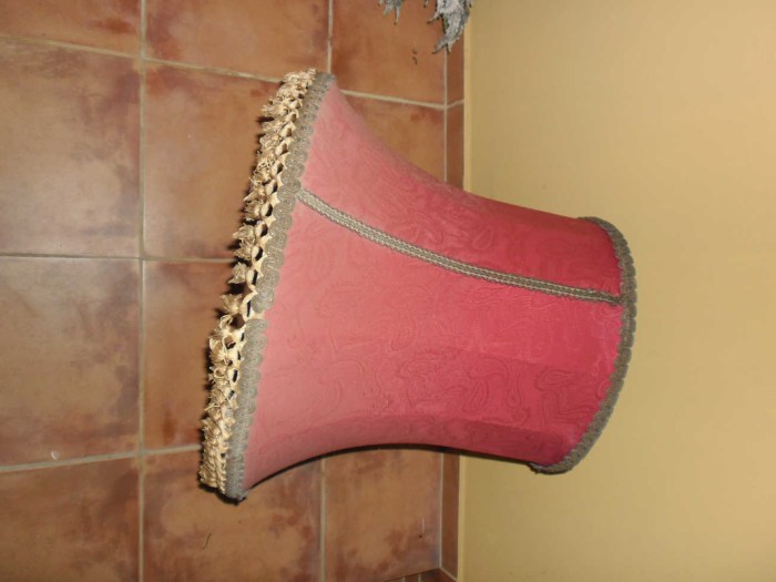 How one can Exchange Lamp Shades Styene – Lamp Professional