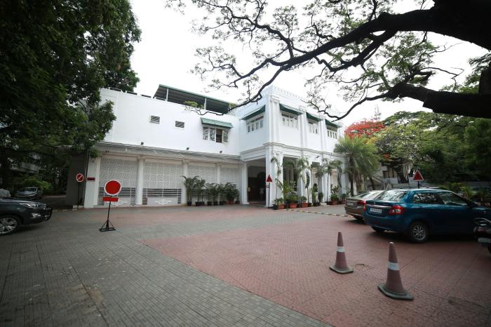How to get a membership to cosmopolitan club