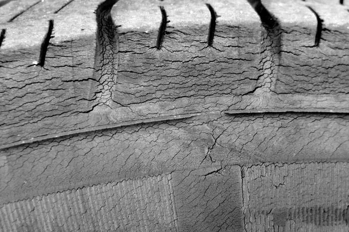 Dry rot tires prevent wikihow Dry rot tires prevent wikihow