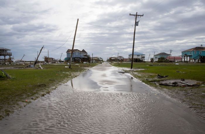 Does Automobile Insurance coverage Cowl Hurricane Injury?  The Lowdown
