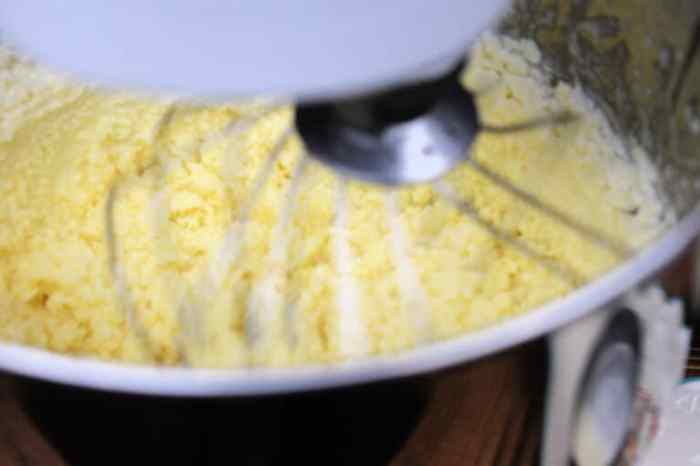 How to make raw milk butter