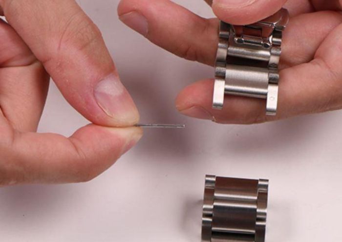 Link remove links band watches timex armitron adjusting bands easily kors michael saved How to remove links from a watch without pins