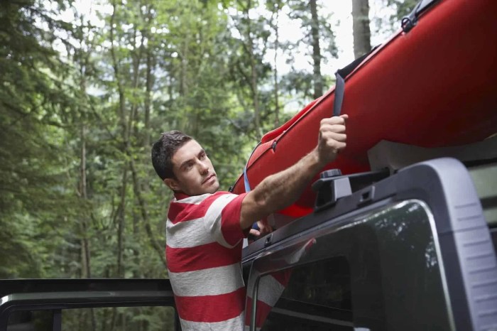 How to transport a kayak without a roof rack