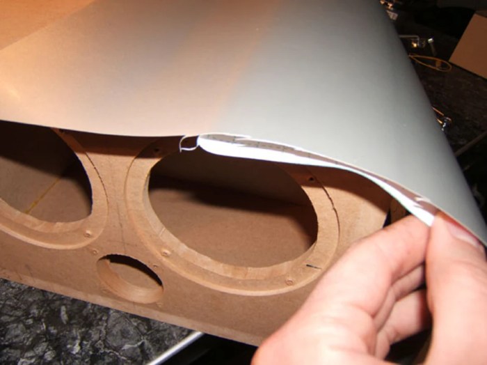 How to reinforce an opening in durable vinyl