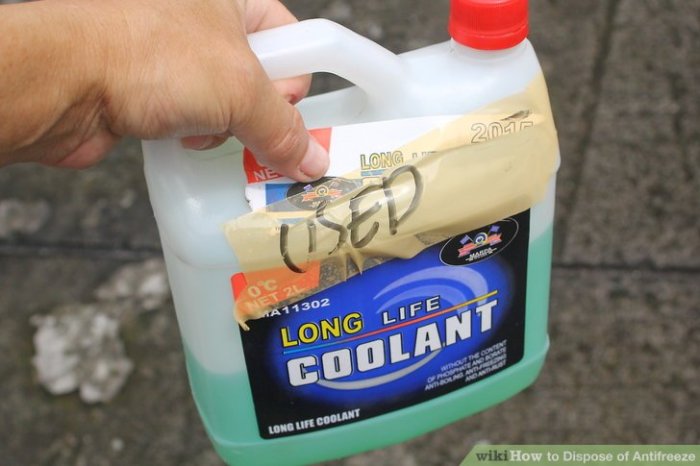How to empty antifreeze reservoir