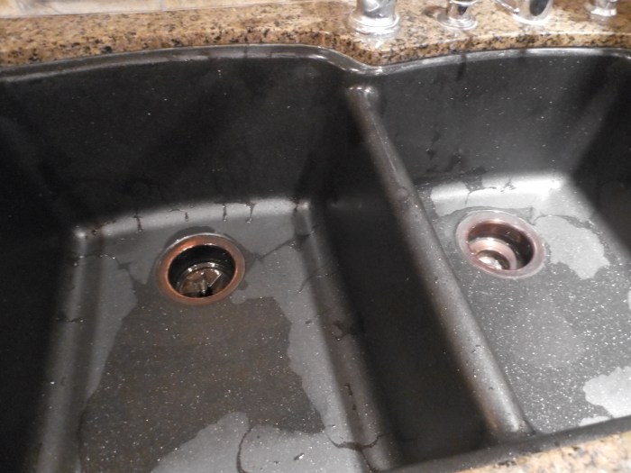 How to clean a composite sink