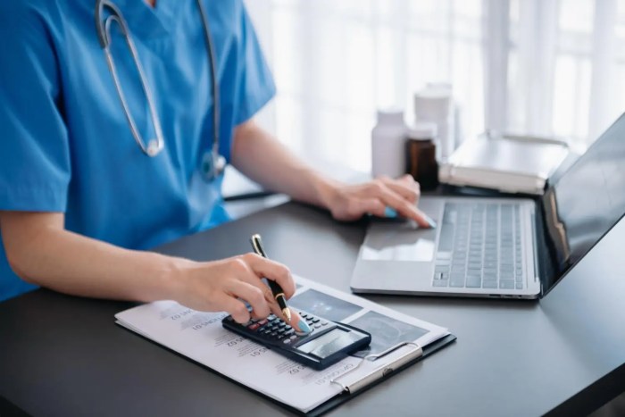 Does urgent care take insurance