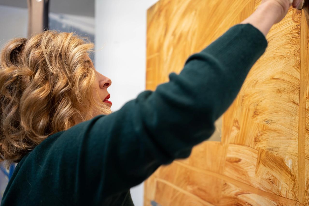 Hold a Canvas Portray Your Final Information