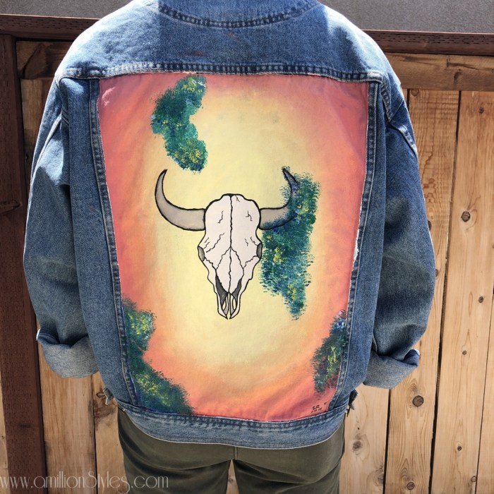How to paint on denim