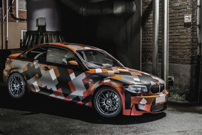 How long does it take to wrap a car