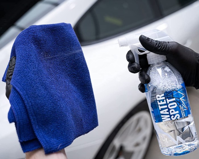 How to remove water spots from car windows