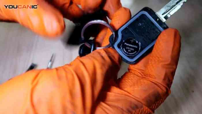 Proximity fob batteria chiave sostituzione telecomandoauto vehicle How to change battery in kia key fob