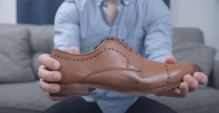 How to shrink leather shoes