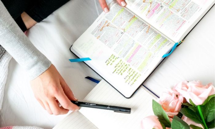 How to annotate the bible