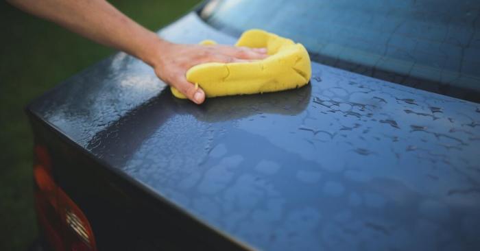 How to remove swirls on car paint